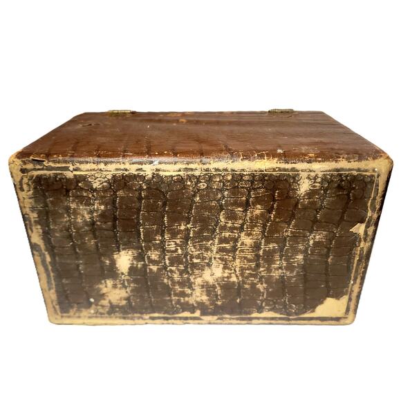 Vintage Faux Alligator Skin Train Case Cosmetic Travel Luggage~ Make Ove… - Picture 6 of 10